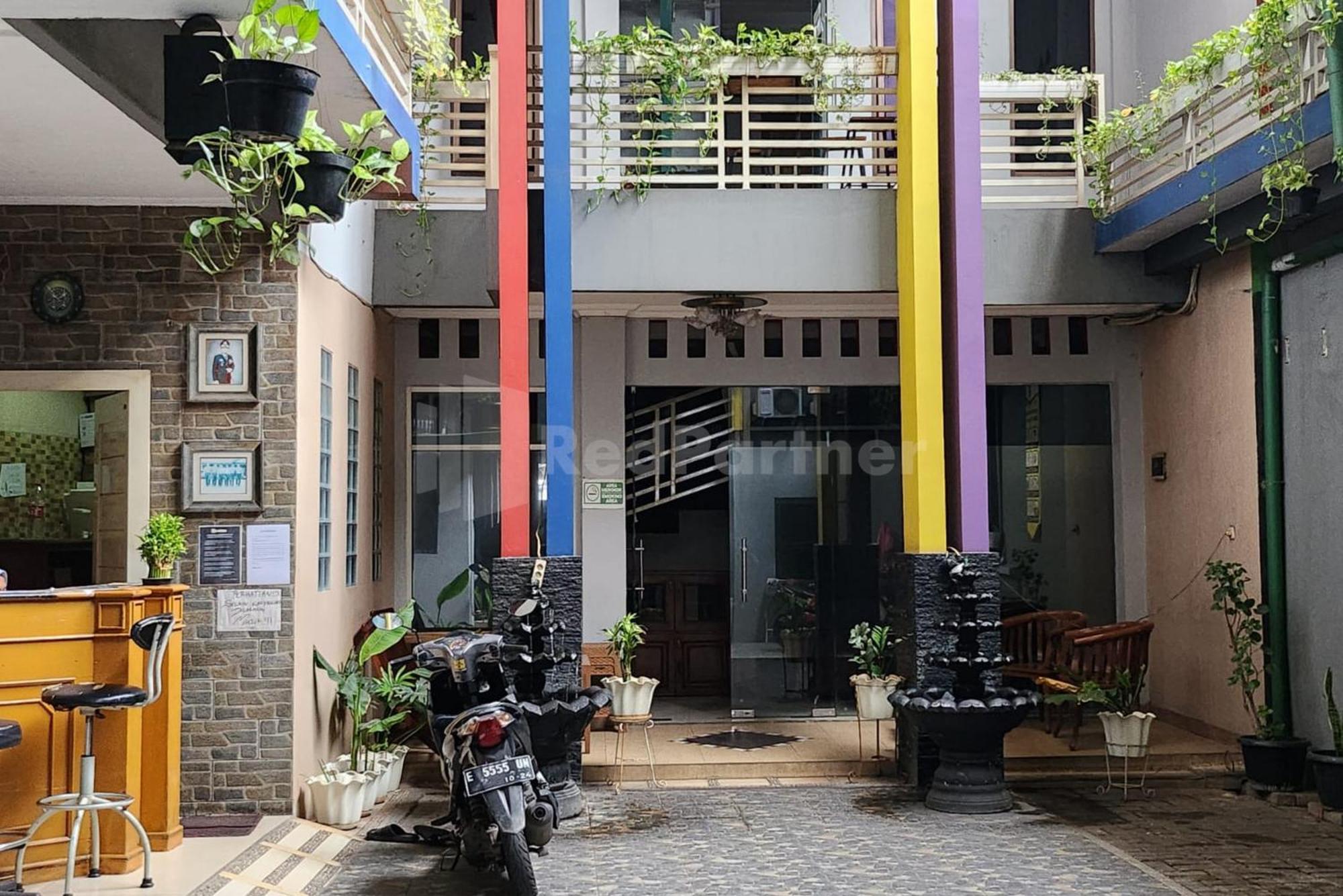 Puspita Homestay Mitra Reddoorz Bekasi Extérieur photo